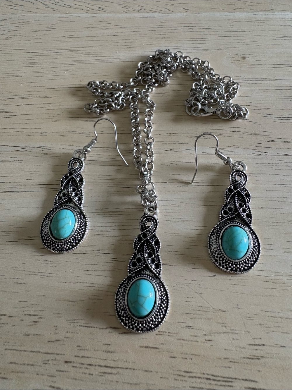 Silver-Tone Turquoise Teardrop Necklace and Earrings Set